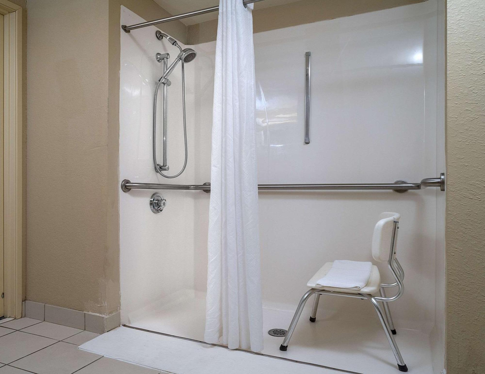 Country Inn & Suites By Radisson, Princeton, Wv Экстерьер фото